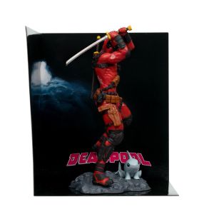 Фигурка Marvel Deadpool 1:10th Scale Collectible with Scene (Deadpool #1) McFarlane