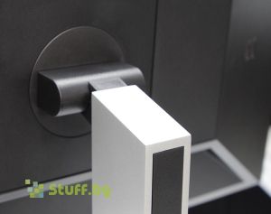 HP EliteDisplay E23 G4