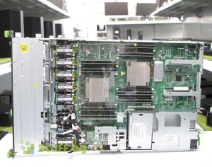 Fujitsu Primergy RX200 S8