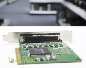 Moxa CP168U