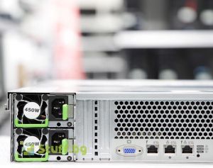 Fujitsu Primergy RX300 S8