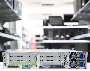 HP ProLiant DL380p Gen8