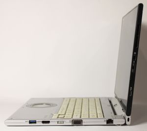 Panasonic Toughbook CF-XZ6
