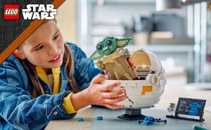 LEGO Star Wars - Grogu in his repulsor cradle, 75403